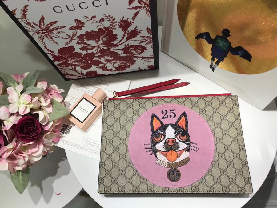 Gucci 特别推出以萌犬为主角的中国新年特别手包 506280 粉色 寻找青春的气息女性必备单品 30×20cm