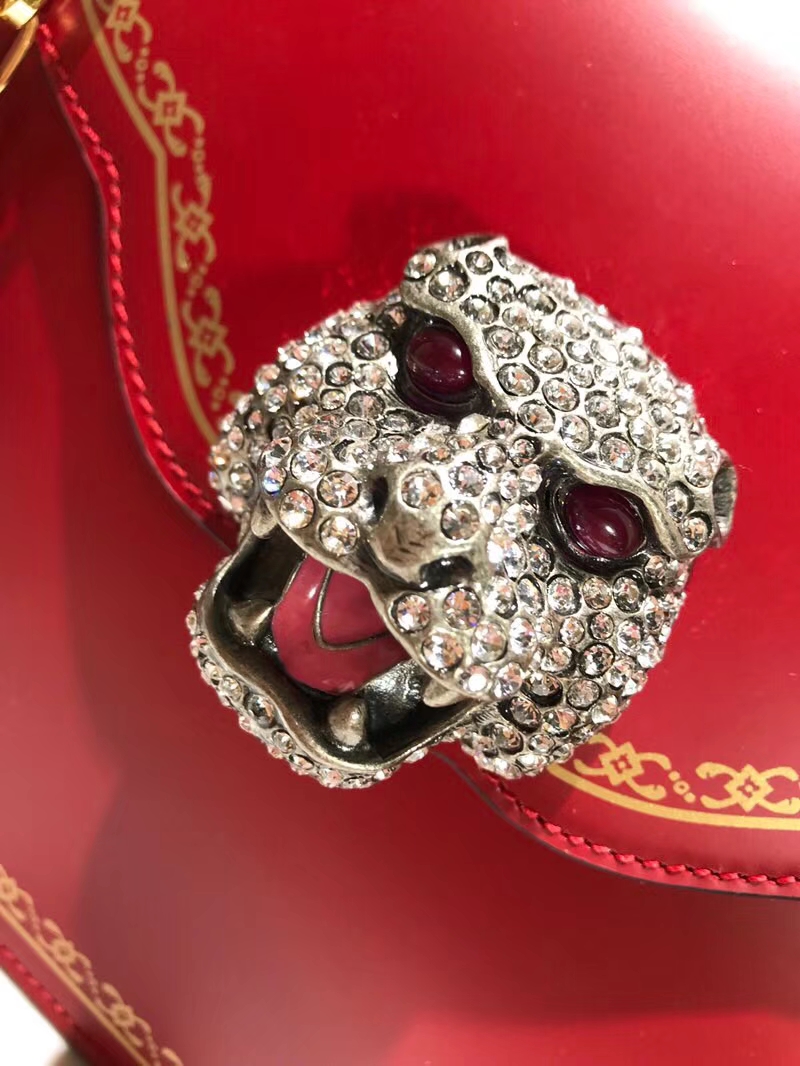Gucci 专柜新款来袭熠熠生辉的水晶和虎头缀饰 495881 红色 绰约风姿从指间流露 30×21×13cm