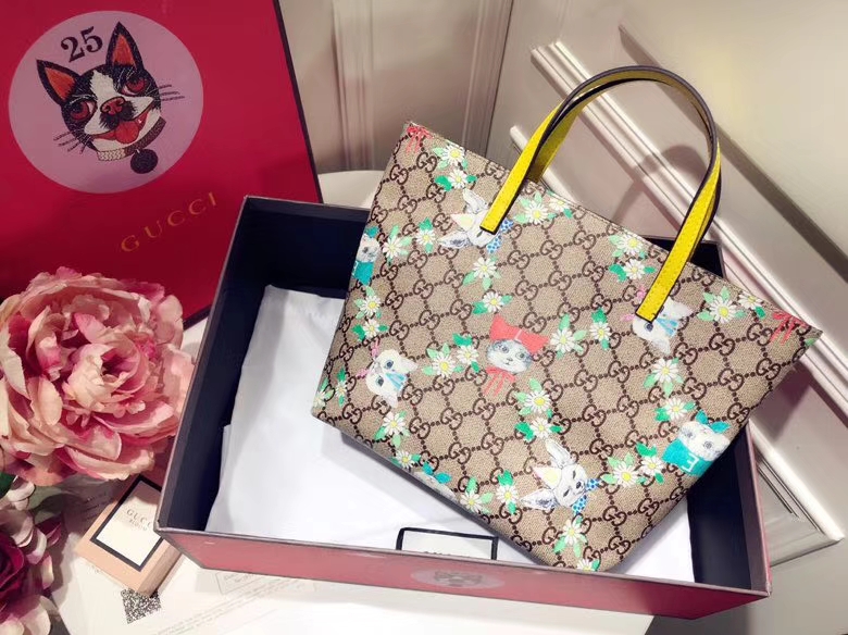 Gucci最萌的mini卡通购物袋 410812，撩翻你的少女，风靡时尚，萌萌哒融化人心 21×20×10cm
