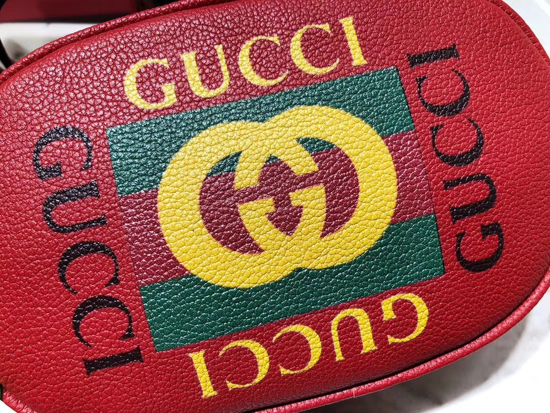 Gucci新款涂鸦腰包 476434 红色 皮质软 逆袭整个时尚圈 搭配个性风格 Plus手机绰绰有余 18×11×5cm