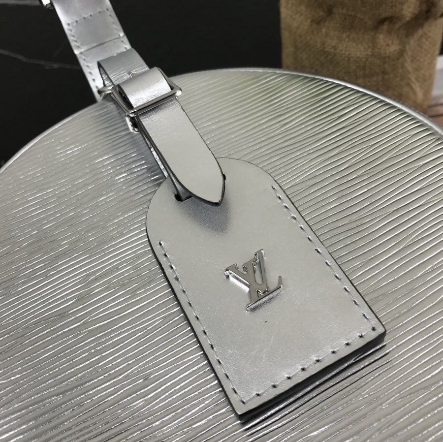 广州包包批发市场 LV经典帽盒风格可爱43516 小巧实用 无比新潮 全钢五金